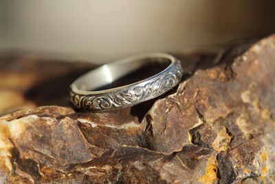 Antique Look Stacking Ring * Solid Sterling Silver* Vintage Look Vines Acanthus Band  * Minimalist Ring * Any Size - image5